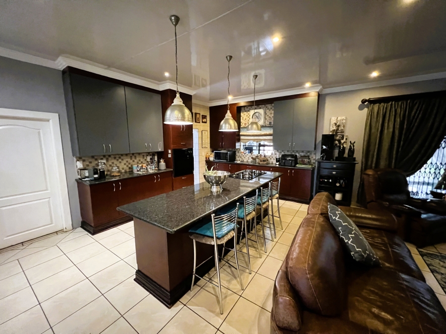 3 Bedroom Property for Sale in Wilkoppies North West